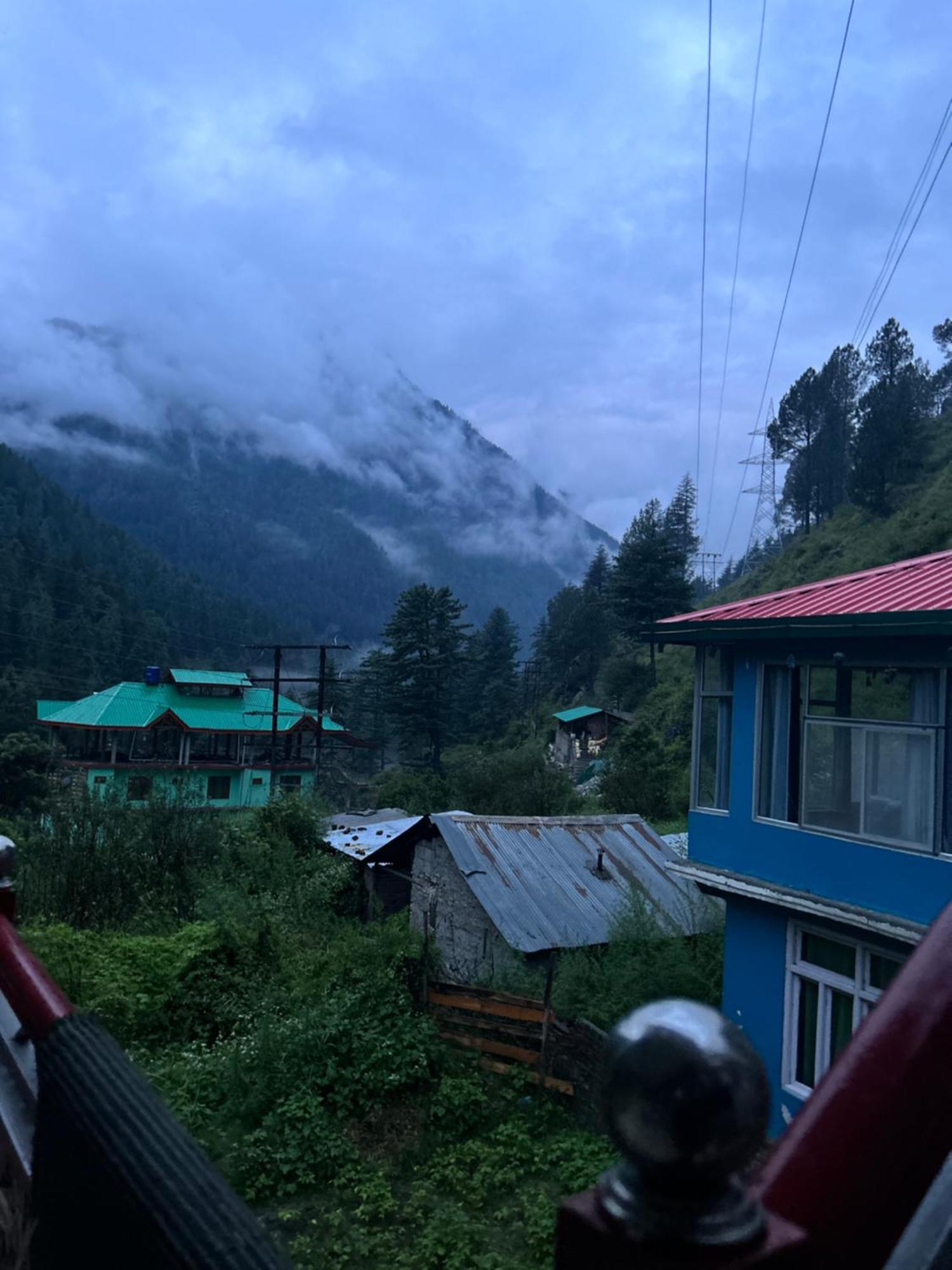 Formosa Hostel & Cafe Kasol Exterior photo