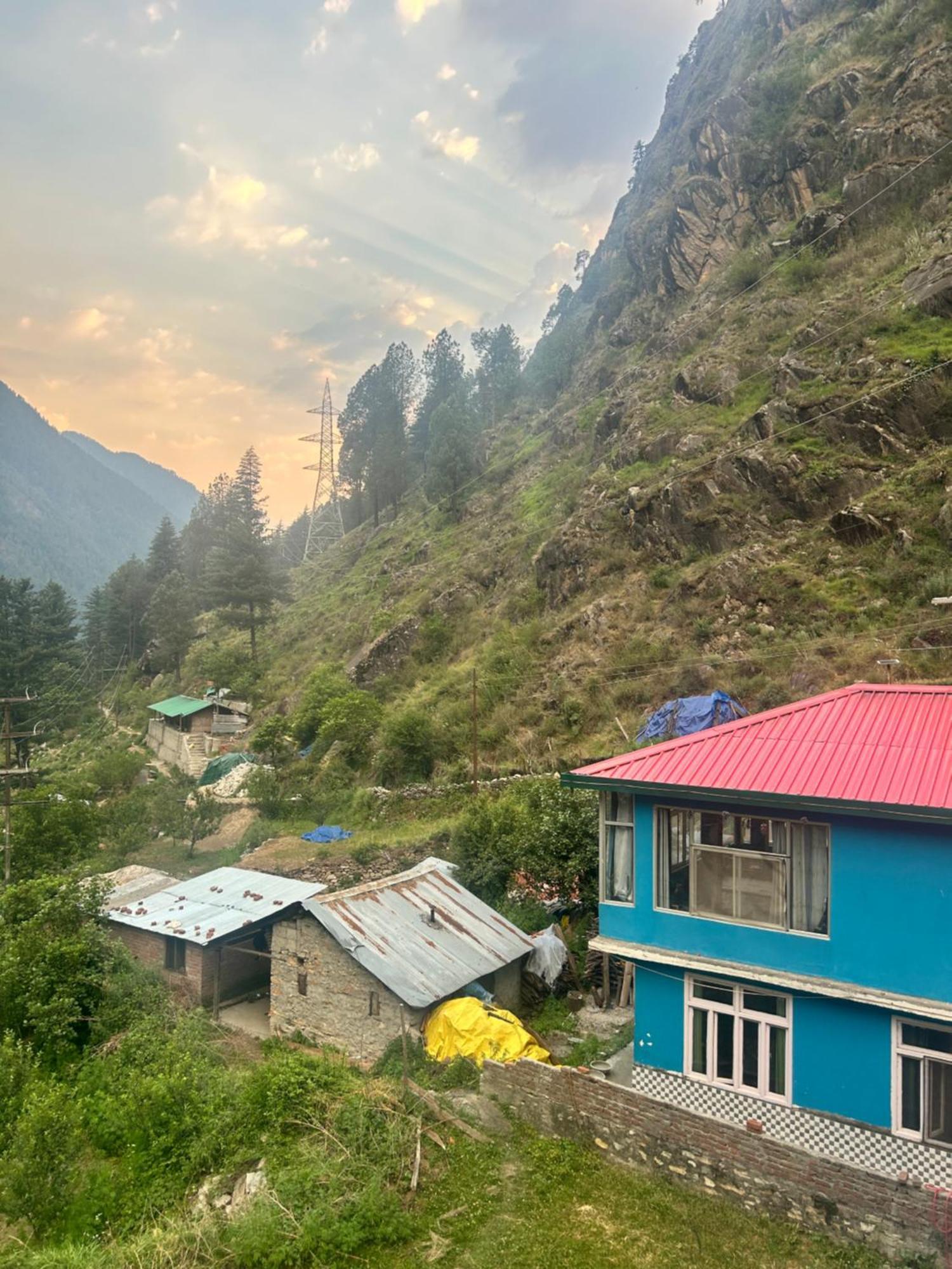 Formosa Hostel & Cafe Kasol Exterior photo
