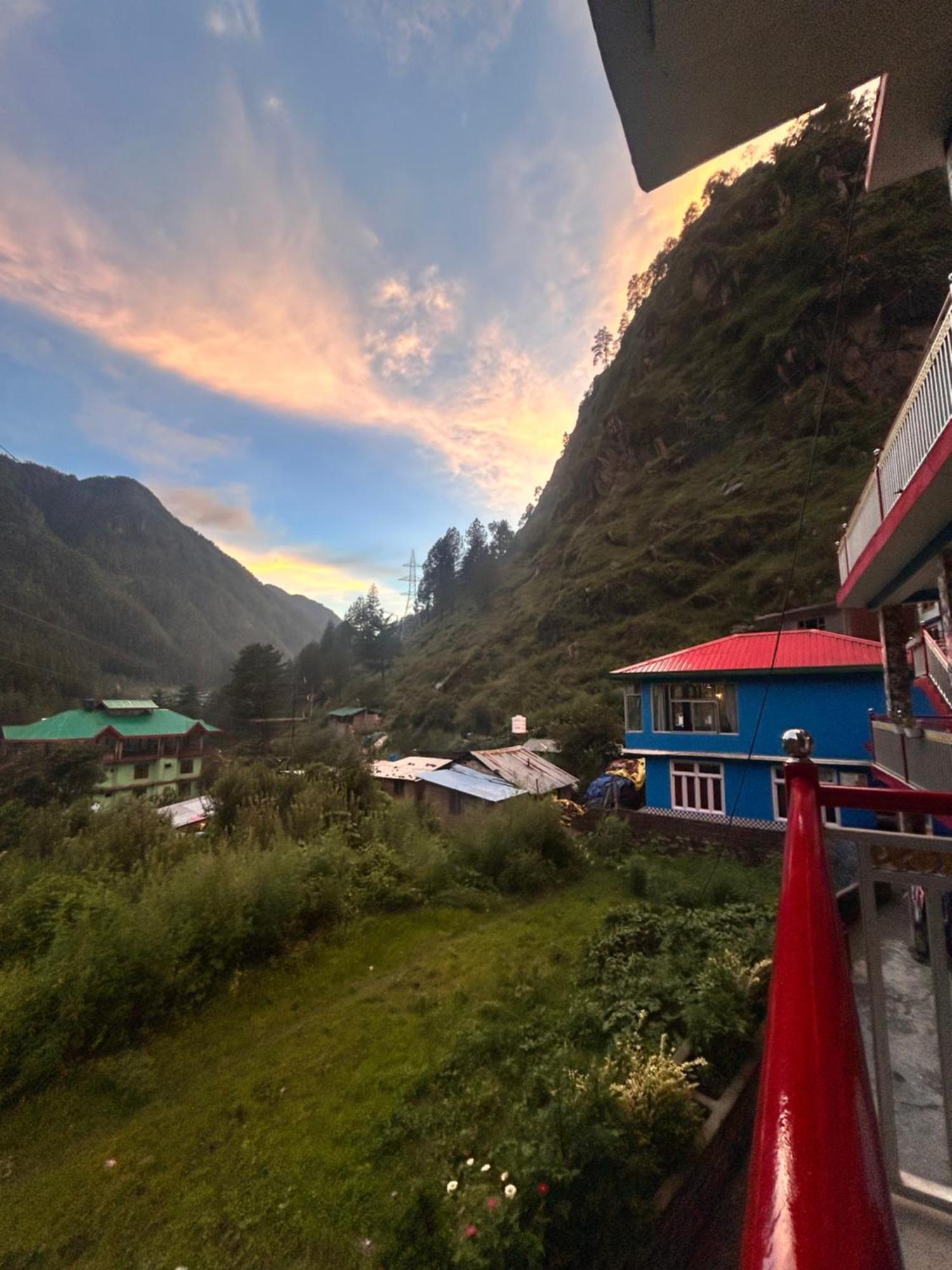 Formosa Hostel & Cafe Kasol Exterior photo