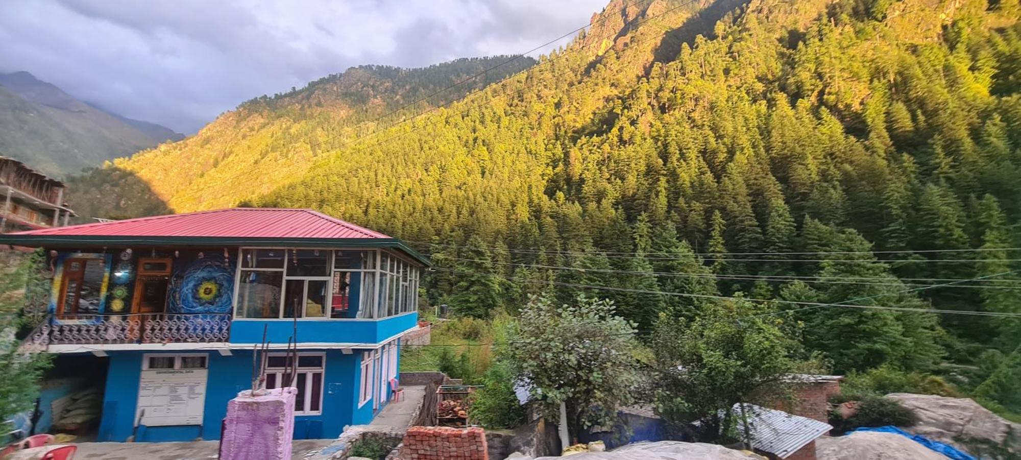 Formosa Hostel & Cafe Kasol Exterior photo