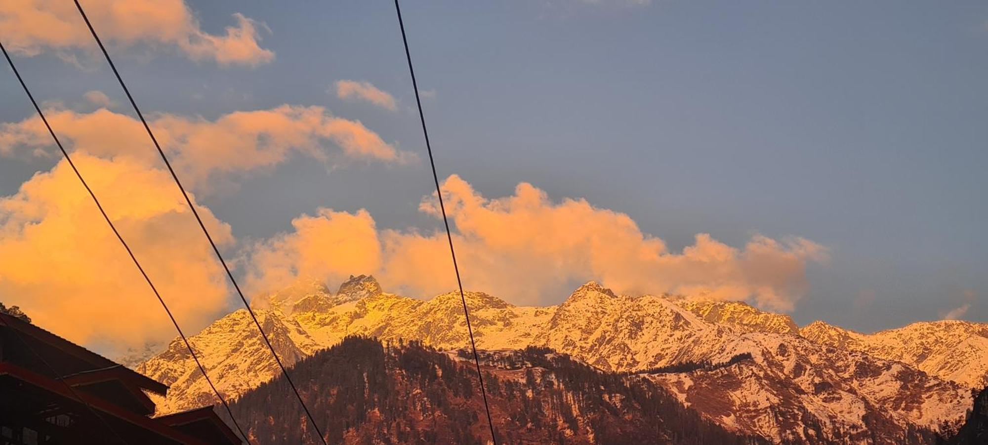 Formosa Hostel & Cafe Kasol Exterior photo