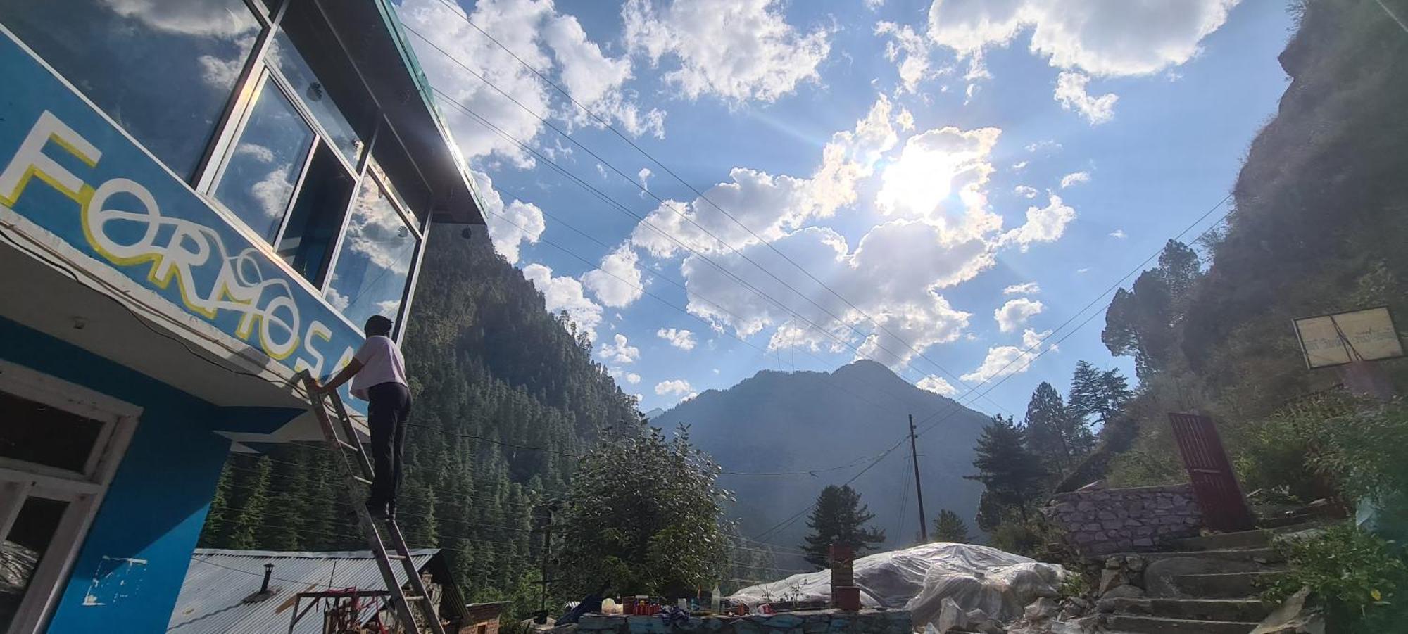 Formosa Hostel & Cafe Kasol Exterior photo